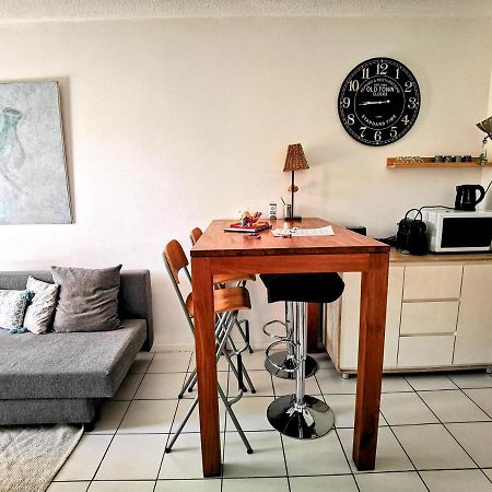 Апартаменты La Bulle Bleue - Parking-Terrasse-Aeoport-Meet Бланьяк Экстерьер фото